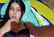 Actriz porno yuliethgomez muestra cositas casero real