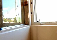 Dana Vespoli and Sovereign Syre use sex toys to orgasm