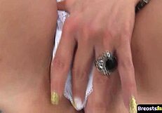 big booty milf enjoys outdoor anal session