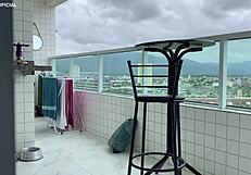 I hired this maid with her short shorts, what an ass delight?