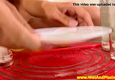 i'm a teen 18+ with great body exploring new experiences