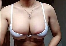 Watch the sexy shemale masturbate?