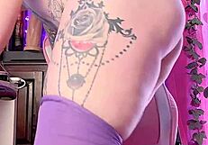 Fat girl gapes hairy big pussy beaver with huge monster dildo toy play dripping wet