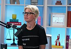 i love kissing too much - wanna kiss me cadence lux?