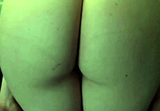 amber rips loud farts from her bare ass