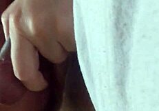 ela adora chupar essa rola grande ate tirar todo o leite