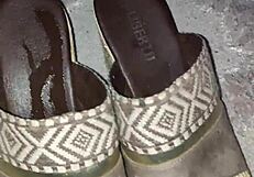 cum on my stepmom's heels omg so dirty