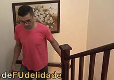 Fodeu a magrinha depois de flagrar ela na siririca!!