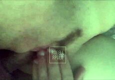 meu pai saiu e eu não aguentei foder minha meia-irmã novinha gostosa e gozei tudo dentro dela quentinho