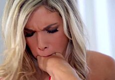 Curvy antonia sainz and foxxi black tease legs before stuffing toys in wet pinks