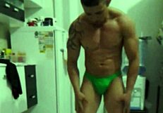 Fitness milf vloog stretches athletic body in intense workout prep