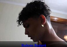 Quer ver eu transar com enteado no banheiro de lingerie vermelha?