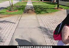 Binky Beaz wants your cum all over her face