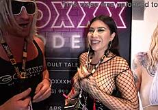 tokyo lynn chats at miami exxxotica coxxx models booth