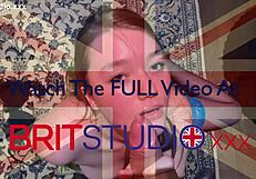 18 year old girlfriend takes quick facial cumshot