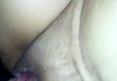 amateur babe spreads her creamy wet pussy wide open