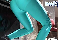 Natalie Soaks Tight Jeans Panties Wet Omorashi Leak