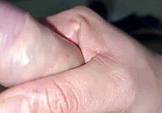 sega ragazzo sexy con cazzo enorme italiano sborra forte!