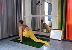 bare pussy flashing! regina noir yoga bends in yellow gym tights