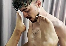 arrombei a buceta peluda da minha cunhada safada no quarto dormindo