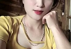 Sexy Vietnamese Girl Dances to Hot Music!