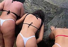 olá somos as peludinhas bissexuais fodendo na praia com grupo