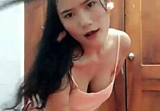 i can't stop watching her dance nude so sexy and free