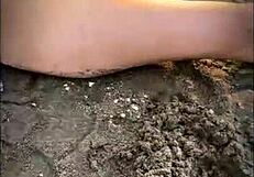 desconocida en playa me mama verga y folla publico hasta cubierto de leche