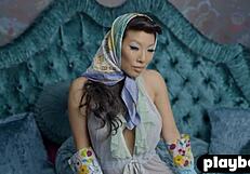Big Boobs Asa Akira Strips Lingerie in Seductive Reveal