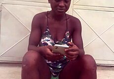 Crazybitch twerks wildly to nigeria afro beats