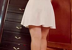 Hidden cam catches voluptuous Latina changing clothes secretly