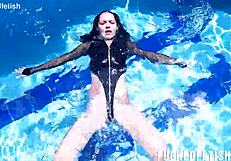 Jessica Bunny's Wet Latina Pussy Dives Underwater