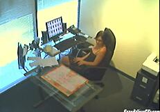 caught that office slut fingering her wet pussy on hidden cam