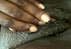 hey come play with my black pussy right now