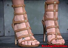 master chokes and fingers dominated beauty to submission