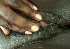 hey come play with my black pussy right now