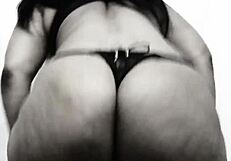 Ass Twerk Temptation Right Before the Shower