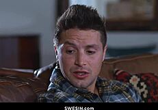 Riley Reign Gets Creampie From Jay Romero's Big Cock Bedroom Sideways Fuck