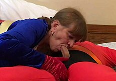 Super Granny Deepthroats Mr Incredible In Cosplay Suckfest!