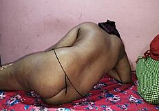 Jonpur Wali Aunty's Curvy Big Natural Tits Bounce In Homemade Chudai With Bihar Bhaiya