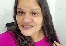 hey that sweaty market guy from my hood has me rushing home to rub one out