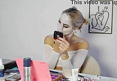 Harley Quinn makeup tutorial by Miss Daisy Diamond for Halloween