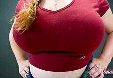 Gwen's Bewitching Lips Crave Halloween Cumshot