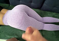 stepsister's leggings beg for my hot cumshot load