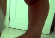 on our beach trip i jerked off twice with stepbro he blasted my hairy pussy 😈🌴💦