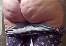 PAWG Lori clenches huge fat ass