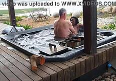 Matin montagne tôt caché léchage chatte MILF ébène jusqu'orgasme dégoulinant