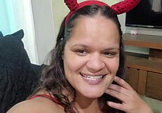 Fat Latina big ass diaba morena kneels for hardcore fetish pounding