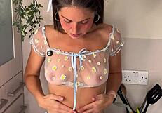 Skinny girl next door katy masturbates wet shaved pussy with dildo on cam