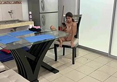 Hermanastra cachonda masturbates sensually holding her phone full story